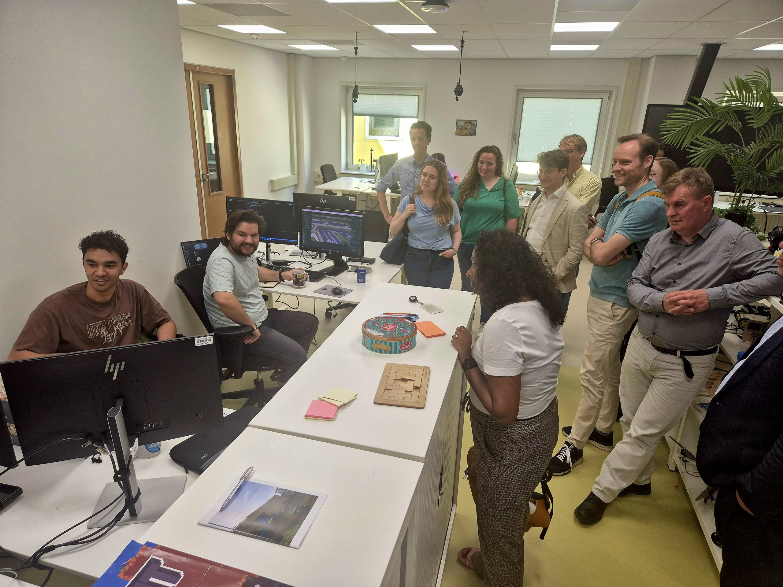Ministry of Infrastructure and Water Management visits the labs