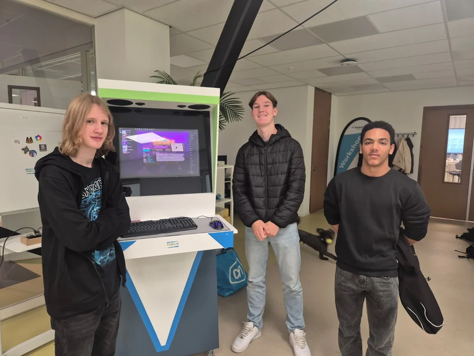 Leerlingen Technasium bouwen arcadekast